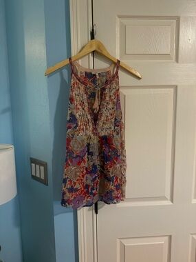 100% silk Joie vibrant bohemian top